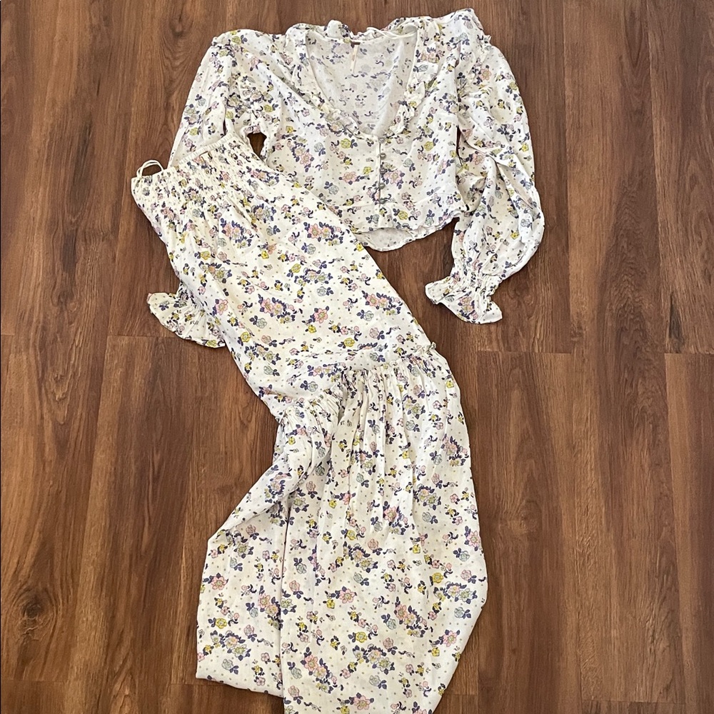 Zara Floral Ruffle Dress - Cream and Purple